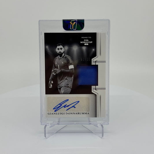 Gianluigi Donnarumma - 2025-26 Panini NOIR Road to FIFA World Cup - Autographed Memorabilia Black and White Blue /10 BW-GD - YTCards